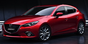 Установка видеорегистрации и портативных устройств на Mazda 3