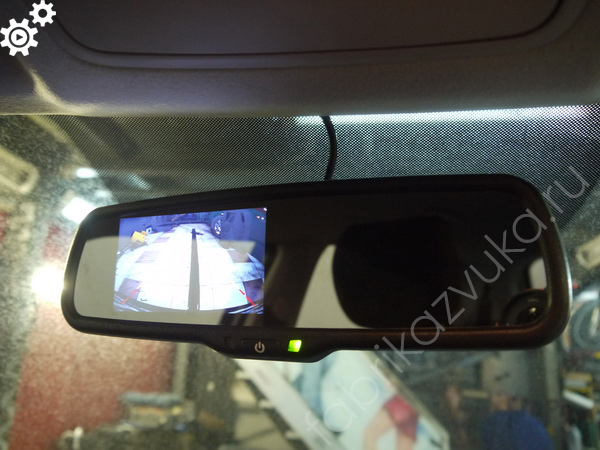 Установка зеркала с дисплеем в Hyundai Creta