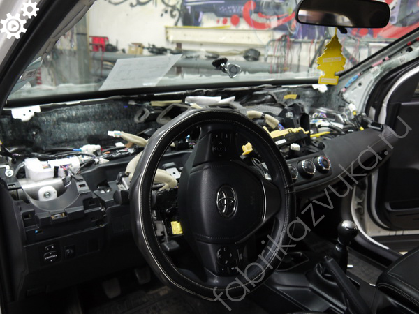 Установка сигнализации с Toyota RAV4 IV