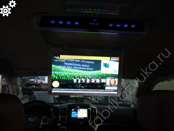 Установка монитора в Toyota Land Cruiser 200