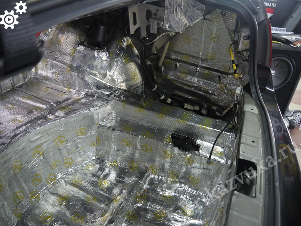 Шумоизоляция багажника Lexus GS430