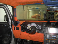 Перетяжка салона Hummer H2  -торпеда и приборная панель