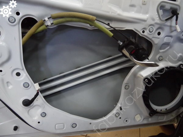 Штатная шумоизоляция дверей Mazda 6 III