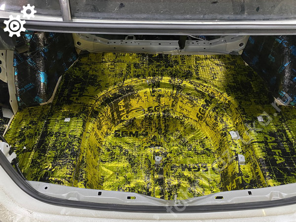 Фото виброизоляции багажника SGM Alfa | Toyota Corolla XII (E210)