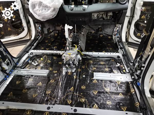 Полная виброизоляция пола | Toyota RAV4 IV Рестайлинг