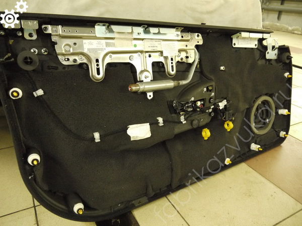 Битопласт на обшивку двери Maserati GranTurismo MC Stradale
