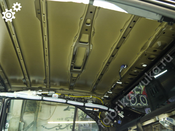 Потолок Toyota Camry VIII до шумоизоляции