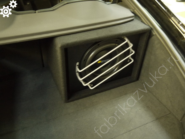 Установка сабвуфера в Audi TT III 8S