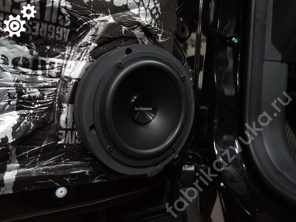 Примеры установки акустики в Jetour Dashing