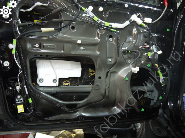 Виброизоляция передней левой двери Prado 150 - внутренний слой