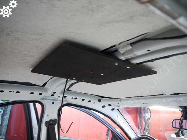 Монтажная площадка для монтажа монитора в BMW X6