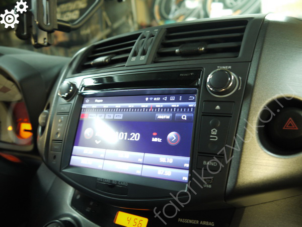 Андроид магнитола с навигацией в Toyota RAV4 III