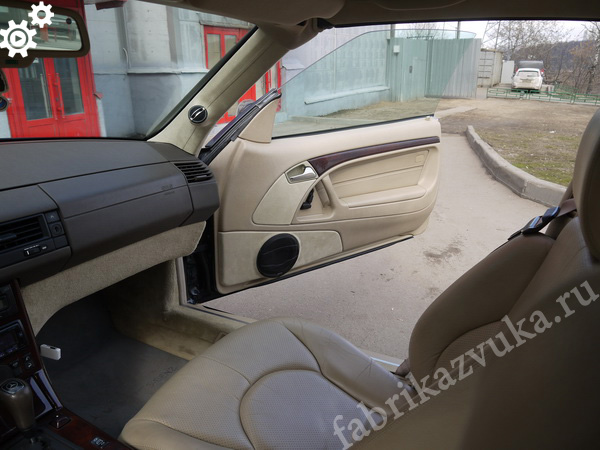 Изготовление подиумов в двери Merсedes-Benz SL320 R129