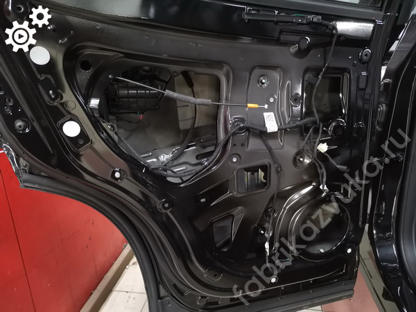 Штатная изоляция левой задней двери Jetour Dashing