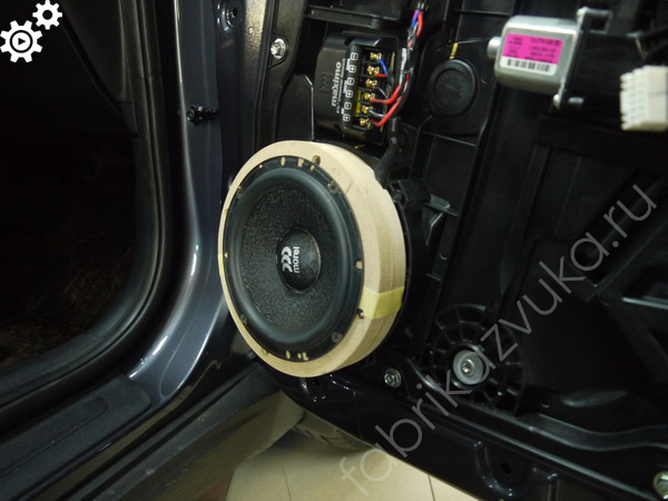 Замена передней акустики в Kia Sportage IV