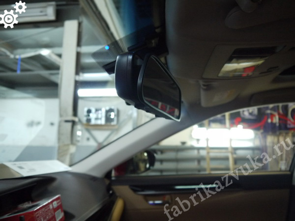 Накладка для вывода изображения с камеры на Lexus ES VI 200