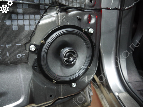 Установка задней акустики в Nissan Murano II Z51 Рест.2