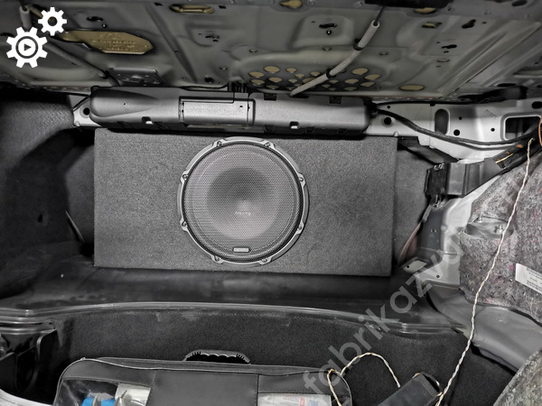 Изготовление корпуса для сабвуфера в Mercedes-Benz E-Klasse W212