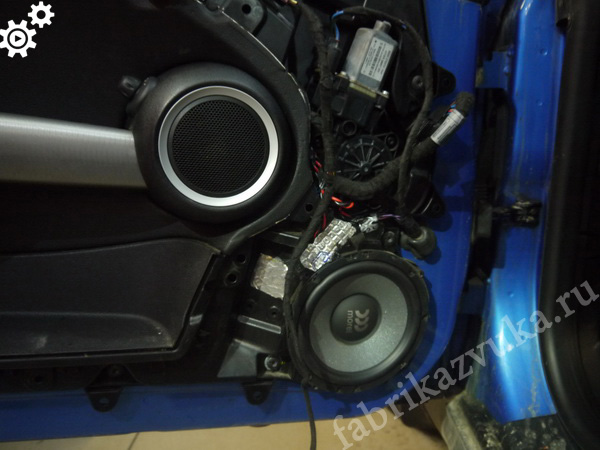 Установка акустики Morel Tempo Ultra 602 на MINI Hatch II Cooper S