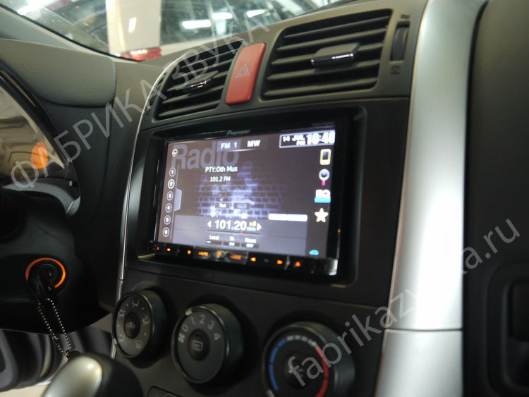 Установка автомагнитолы на Toyota Auris
