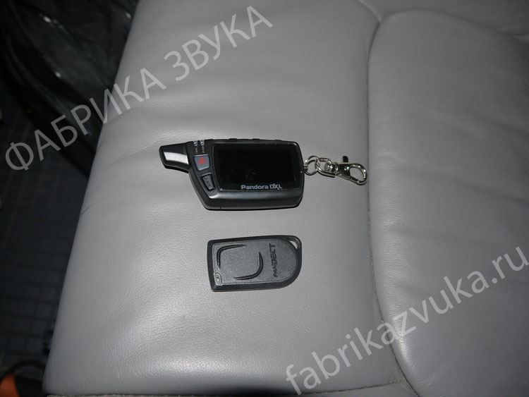 Установка Pandora DXL5000 на Lexus LX470