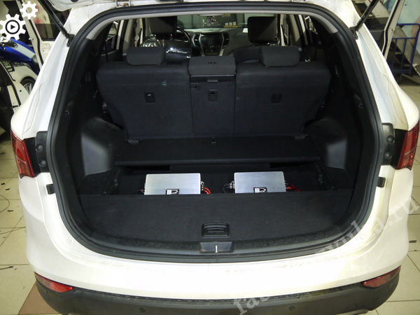 Установка двух усилителей в багажник Hyundai Santa Fe