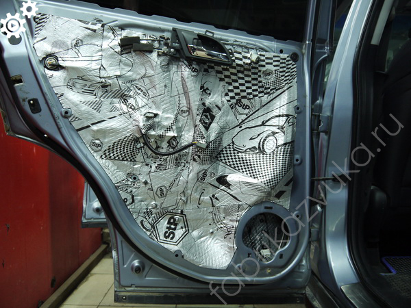 Виброизоляция задних дверей Honda CR-V III