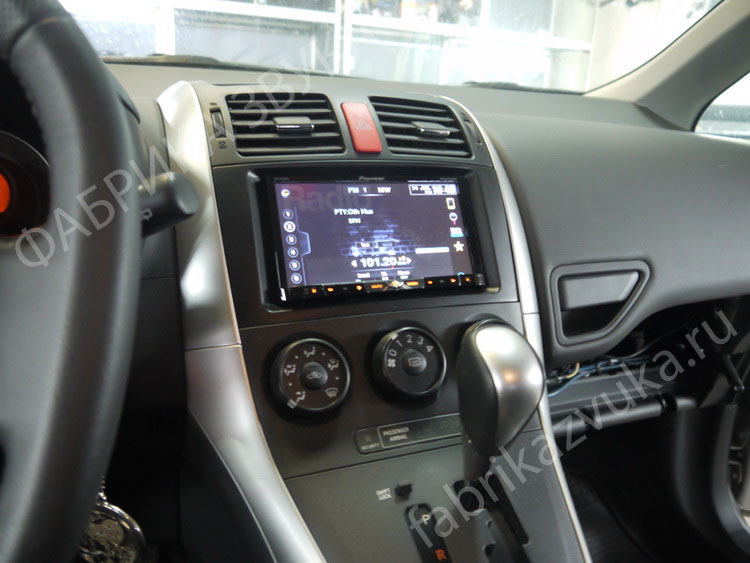 Установка магнитолы на Toyota Auris