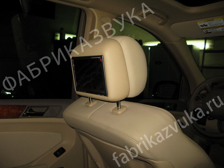 Монтаж мониторов в подголовники сидений Mercedes GL 450