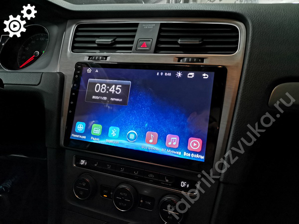 Магнитола CarNRG в Volkswagen Golf 7