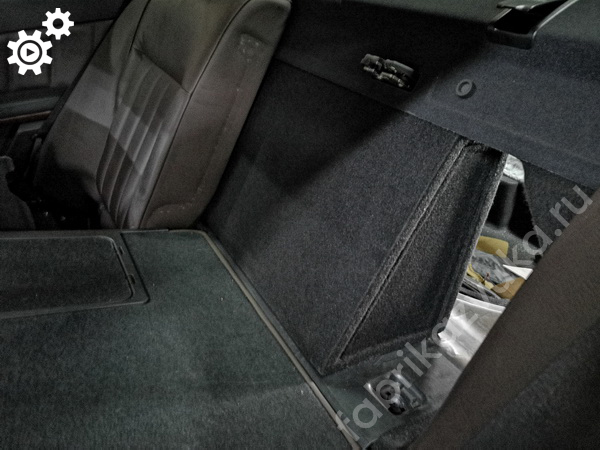 Мощный сабвуфер в багажник Mercedes-Benz E-Klasse W212