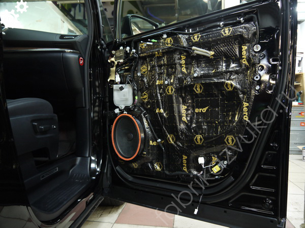 Шумоизоляция дверей Toyota Alphard III
