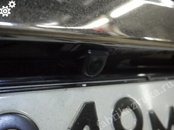 Установка камеры заднего вида на Toyota Alphard