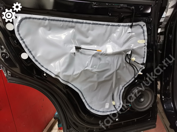 Левая задняя дверь Jetour Dashing без обшивки