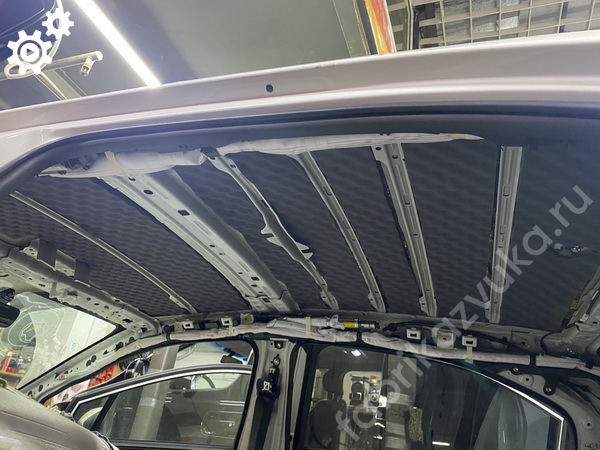 Второй слой шумоизоляции потолка | Toyota Corolla XII (E210)