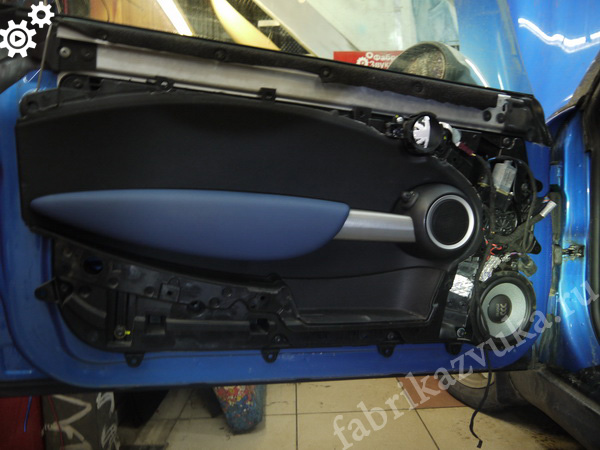 Установка акустики на MINI Hatch II Cooper S