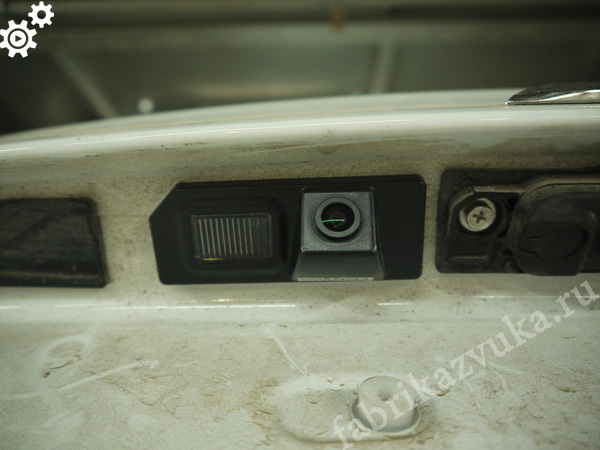 Установка камеры заднего вида Mitsubishi ASX