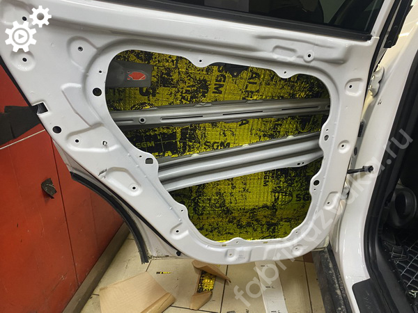 Виброизоляция левой задней двери | Hyundai Tucson III Рестайлинг