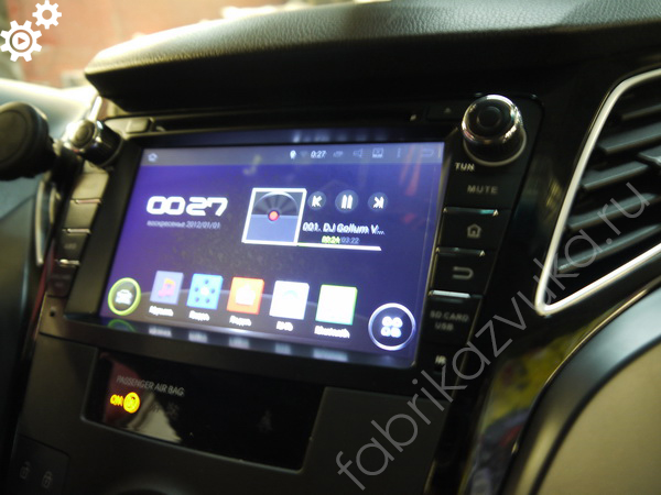 Магнитола на Андроиде в Hyundai i40