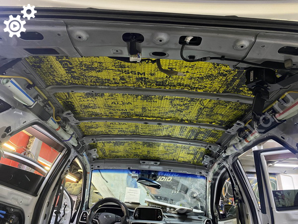Hyundai Tucson III Рестайлинг - виброизоляция потолка авто