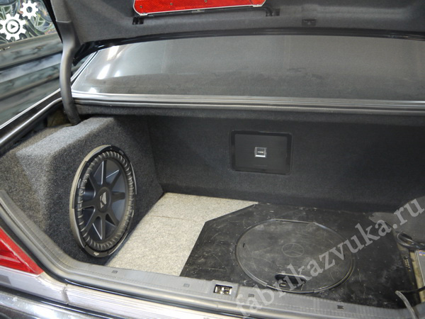 Установка сабвуфера в багажник Mercedes S600 W140