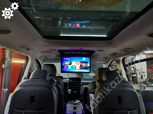 Пример установки монитора в Hyundai Staria