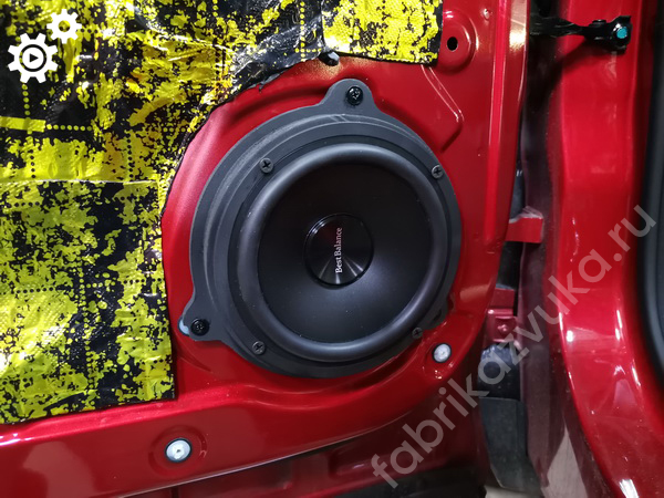 Установка фронтмальных динамиков в Jetour Dashing