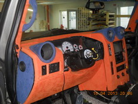 Перетяжка салона Hummer H2 - торпеда и приборная панель