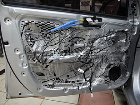 Шумоизоляция дверей Hyundai Solaris II