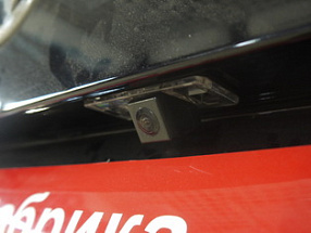 Установка задней камеры на Volkswagen Caravelle T6