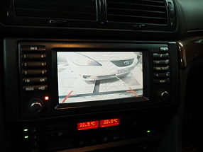 Камера на заводской монитор BMW 7 E38 Рестайлинг