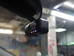 Установка видеорегистратора на Toyota Avensis