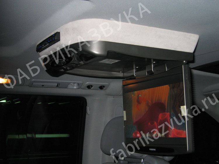Потолочного монитор Videovox в Mitsubishi L200