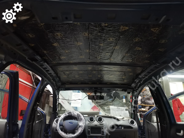 Виброизоляция потолка Ford Fiesta mk5 Виброизоляция потолка Ford Fiesta mk5
